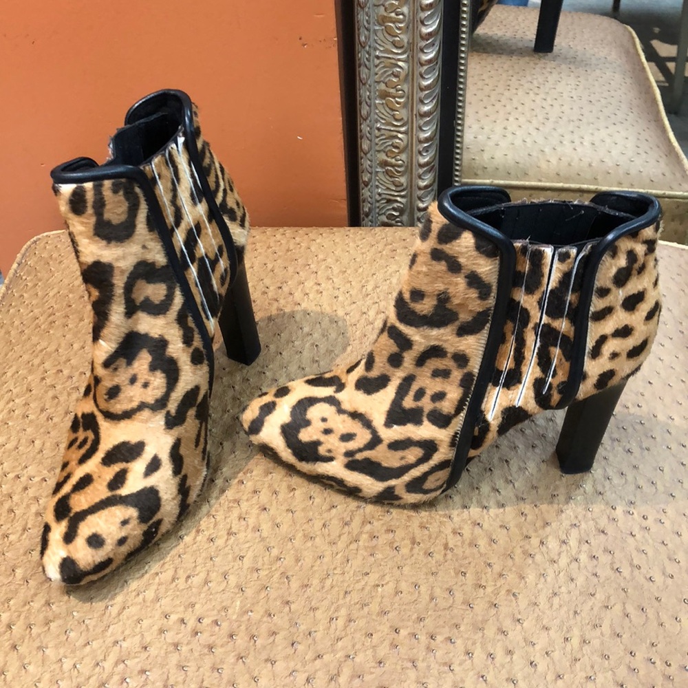 Roberto Cavalli Leopard booties - Picture 1 of 6